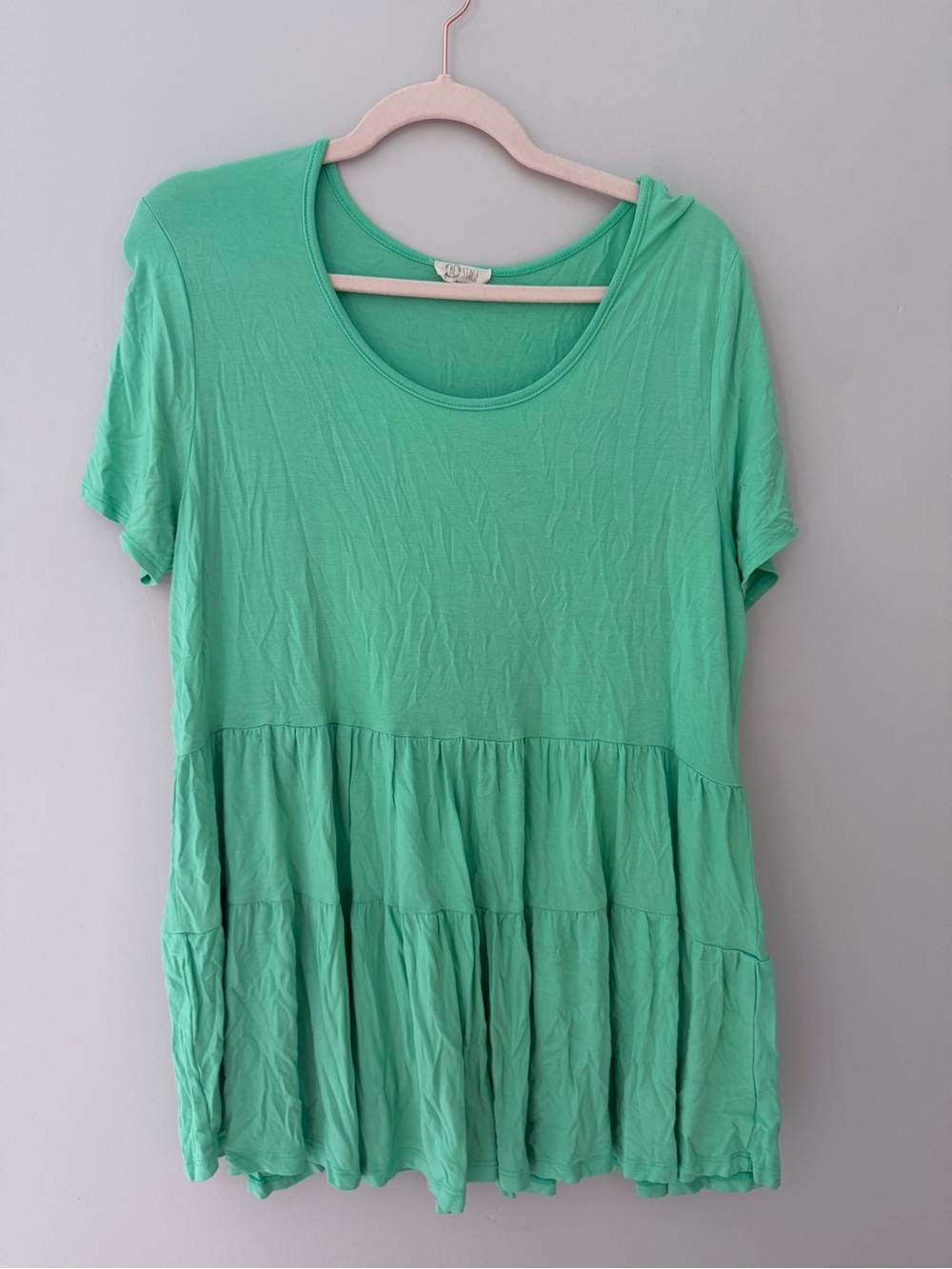 Relaxed Tiered Short-Sleeve Top in Mint Green